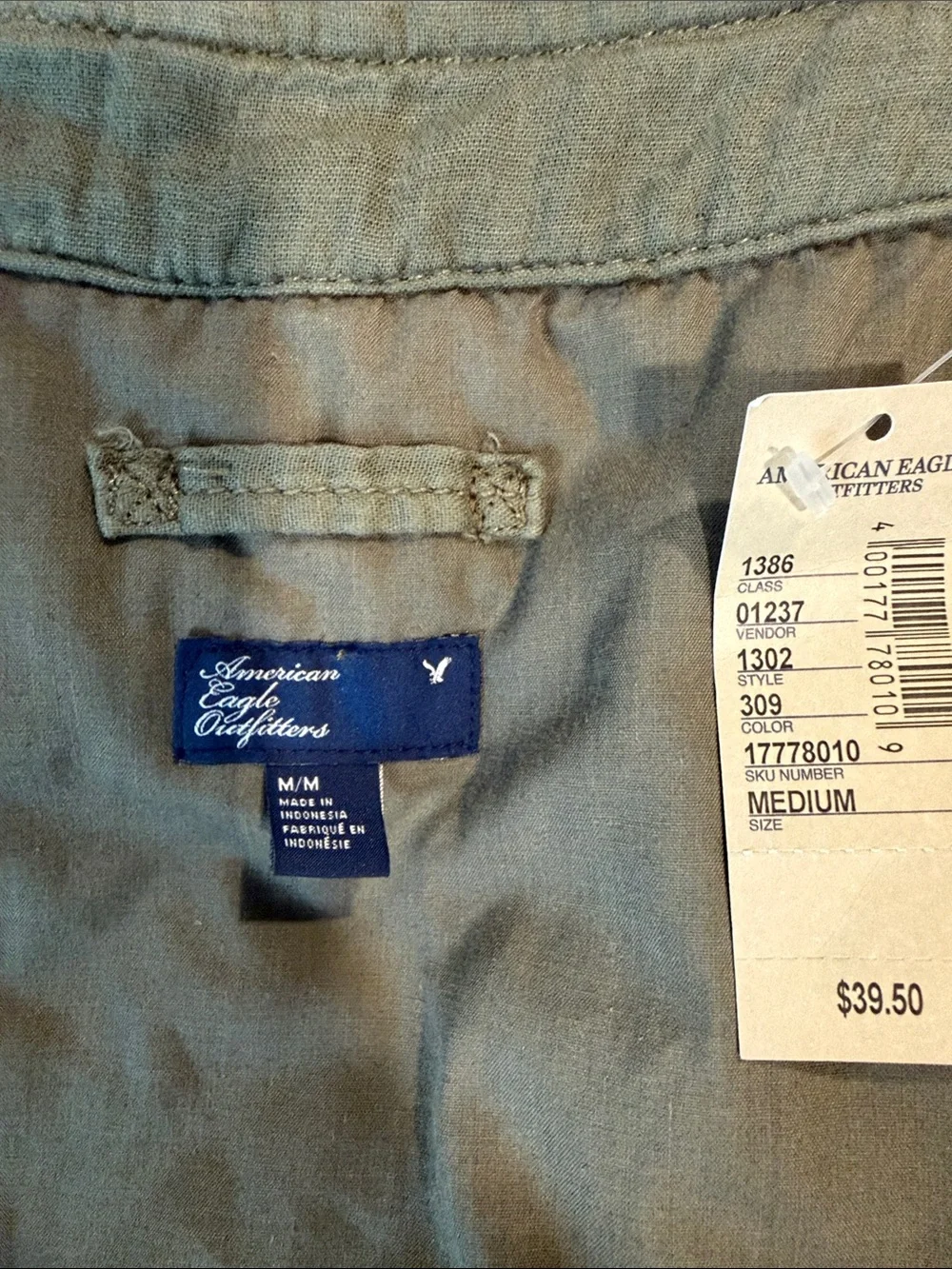 American Eagle Outfitters Quilted Olive Green Button Front Vest